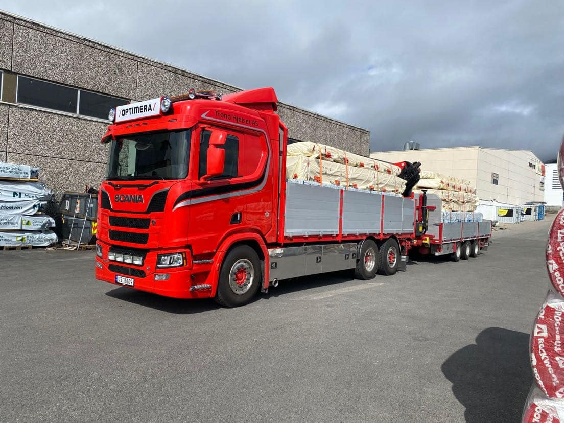 Trygg utelager i Molde hos Trond Hjelset AS - optimal lagring for private og bedrifter